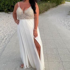 BEADED WHITE MAXI DRESS